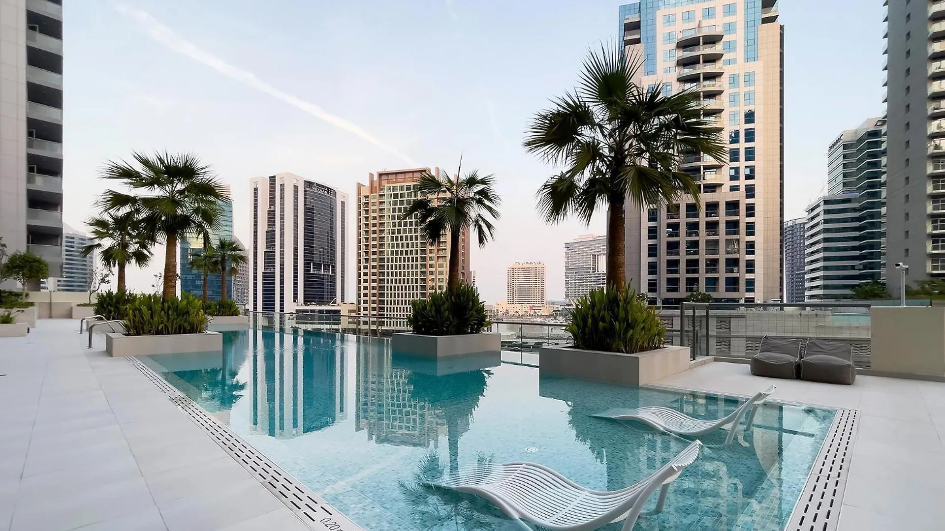 Downtown Studio Sterling West Dubai United Arab Emirates