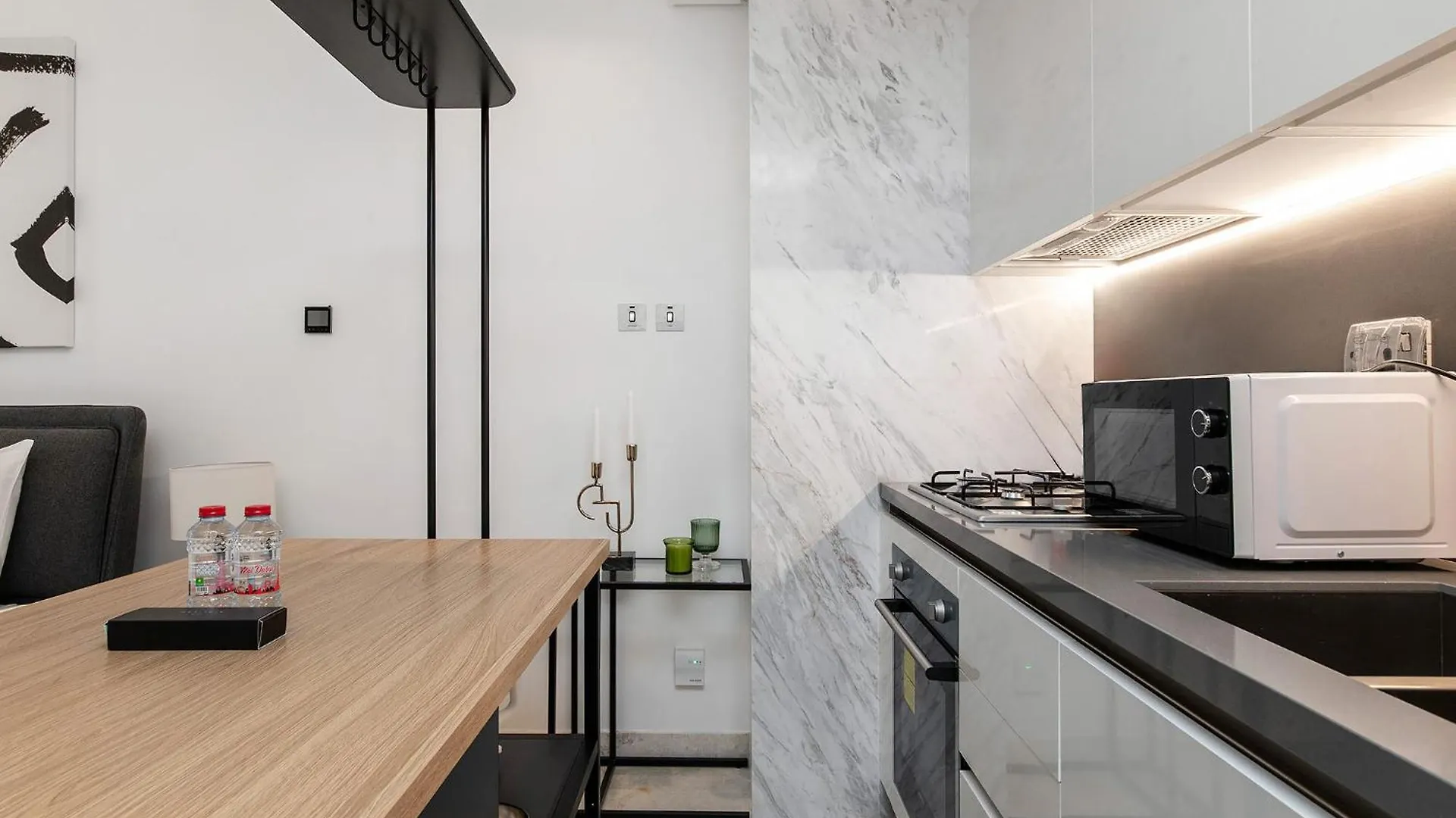Downtown Studio Sterling West Dubai 0*,